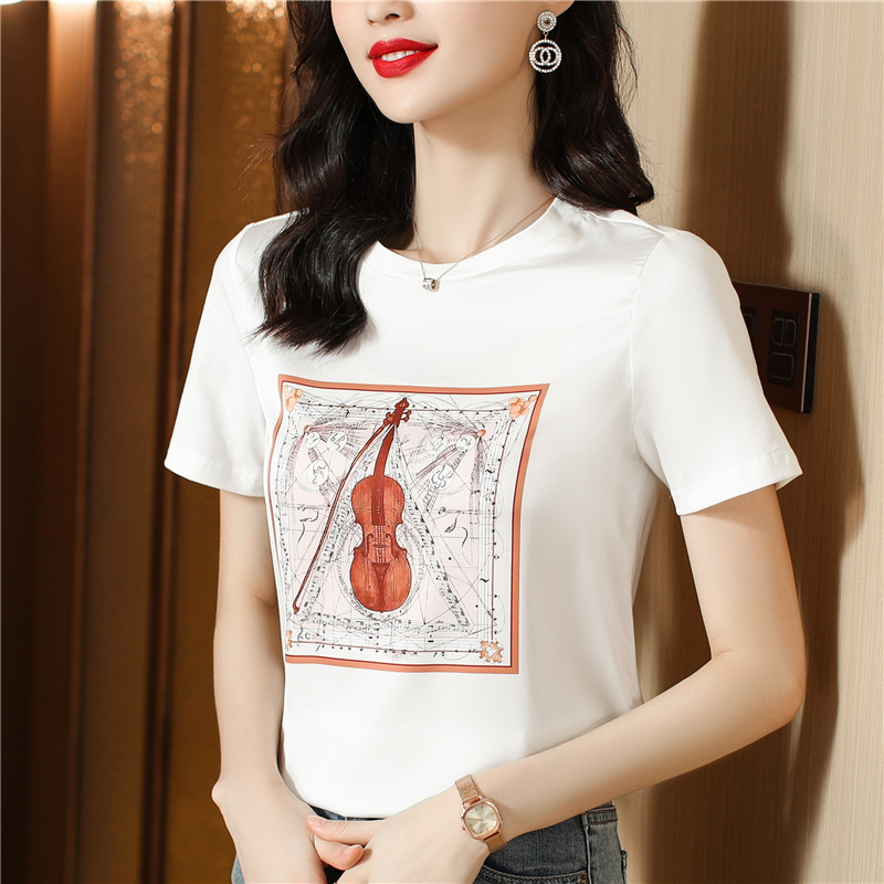 실크 프린트 반팔 티셔츠 여성 ins 트렌디 디자인 센스 작은 대중 2026 여름 새로운 라운드 넥 문예 품격 맨위