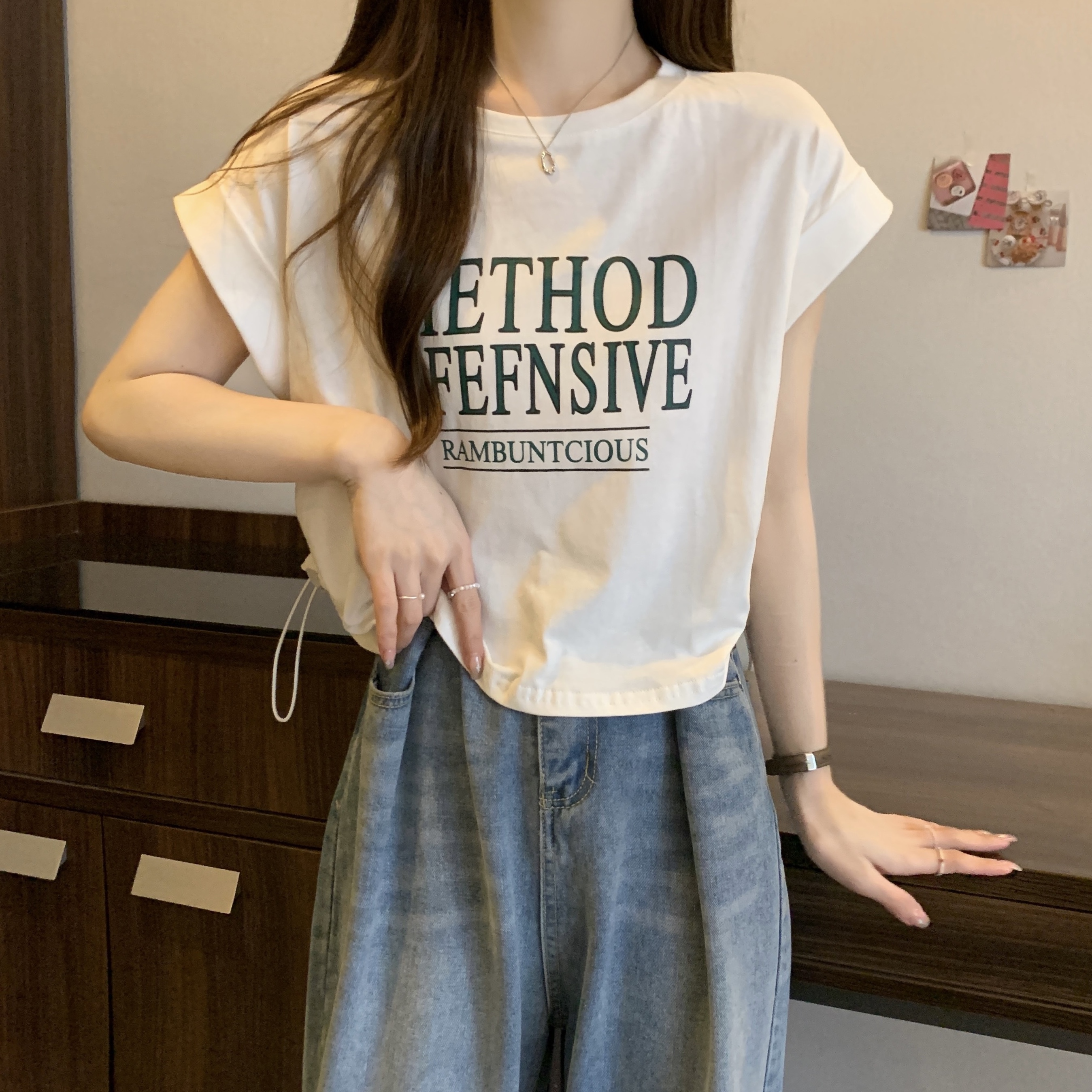 Real shot ~ Large size American letter printed short-sleeved T-shirt for women in summer, versatile drawstring design, niche short top