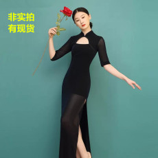 批发古典舞旗袍舞蹈服女中国舞练功服黑色旗袍开叉<b class='q'>民族</b>风演出服装春