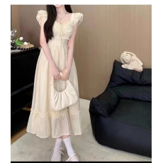 批发杏色小飞袖<b class='q'>连衣裙</b>子女夏季2025新款收腰显瘦法式气质初恋仙女长裙