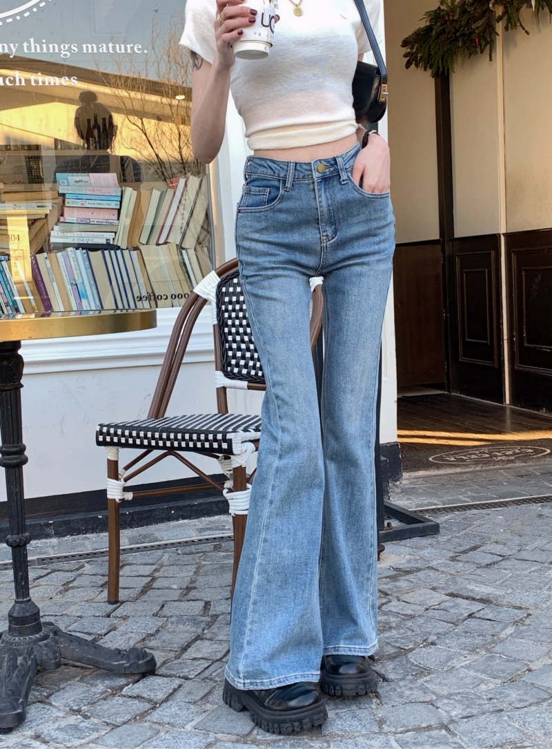 Slightly flared jeans for women in spring, small, high-waisted and slim, flared horseshoe pants