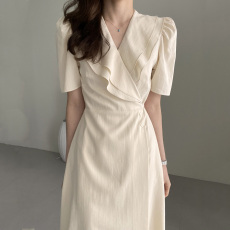 批发尺寸已更新 法式复古双层领斜扣泡泡袖一片式连衣裙