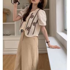 新款镂空海滩风彩色甜辣法式上衣显瘦女夏季别致短袖针织衫