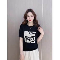 批发欧货2026夏季新款洋气薄款短袖针织衫女时尚<b class='q'>印花</b><b class='q'>T</b><b class='q'>恤</b>显瘦减龄上衣