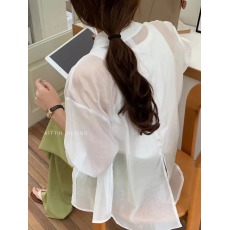 批发韩版夏季背面开叉纯色衬衫原宿风<b class='q'>百搭</b>宽松防晒衣外套女衬衣