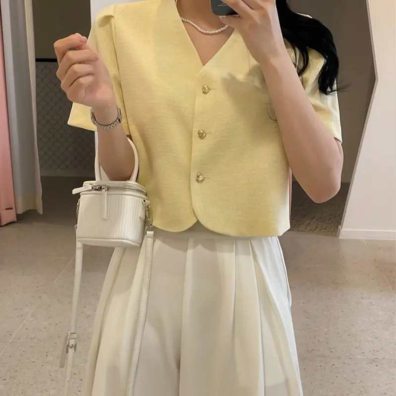프렌치 스타일 심장 모양 단추 V넥 아우터 상세 이미지 10