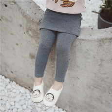 批发自发热德绒<b class='q'>女</b>童<b class='q'>假</b><b class='q'>两</b>件裤裙秋冬<b class='q'>女</b><b class='q'>宝宝</b>双面绒保暖<b class='q'>打底裤</b>弹力紧身裤