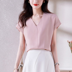 批发2026年春夏设计感<b class='q'>宽松</b>气质V领通勤<b class='q'>衬衫</b>上衣女短袖别致<b class='q'>衬衣</b>洋气<b class='q'>T</b><b class='q'>恤</b>