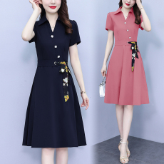 批发夏季中年妈妈洋气连衣裙2026年新款<b class='q'>贵</b><b class='q'>夫人</b>阔太太气质修身裙子高端