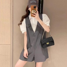 批发休闲背带短裤<b class='q'>套装</b>女<b class='q'>欧洲站</b>2026夏季新款欧货百搭工装西装裤两件套