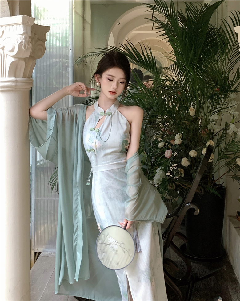 Summer sexy temperament hanging neck, cinched waist, slit and slim fit cheongsam dress, wrapped buttocks skirt+cardigan_voghion.com