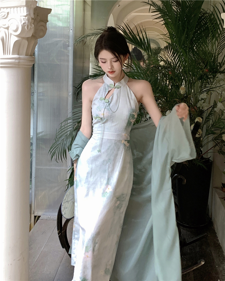 Summer sexy temperament hanging neck, cinched waist, slit and slim fit cheongsam dress, wrapped buttocks skirt+cardigan_voghion.com