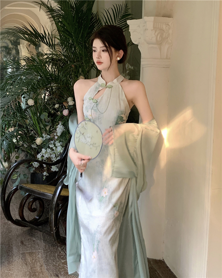 Summer sexy temperament hanging neck, cinched waist, slit and slim fit cheongsam dress, wrapped buttocks skirt+cardigan_voghion.com