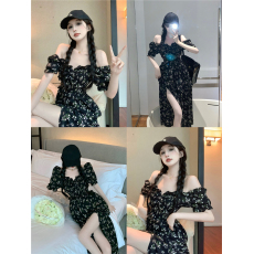 批发<b class='q'>雪纺</b>内里不透背后打揽有弹力原版做法度假风碎花开叉收腰连衣裙