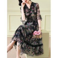 批发真丝<b class='q'>连衣裙</b>夏季2026新款法式V领收腰显瘦裙高端<b class='q'>桑蚕丝</b>复古碎花裙