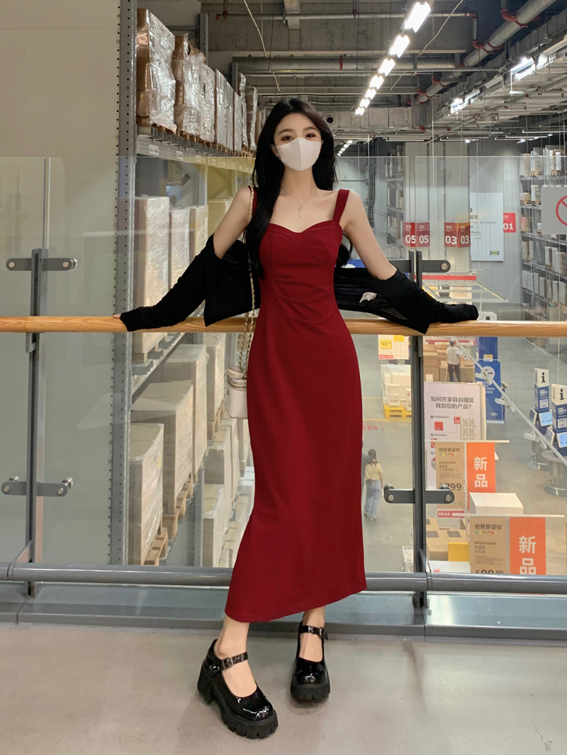 항구 바람 레트로 분위기 센스 빨간색 슬립 드레스 니트 오픈 가디건 투피스 세트 디자인 센스 품격 슬림해 보이는 롱 스커트