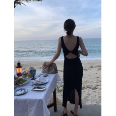 批发欧洲站美背性感度假针织冰丝连衣裙小心机夜店纯欲甜辣风沙滩长裙