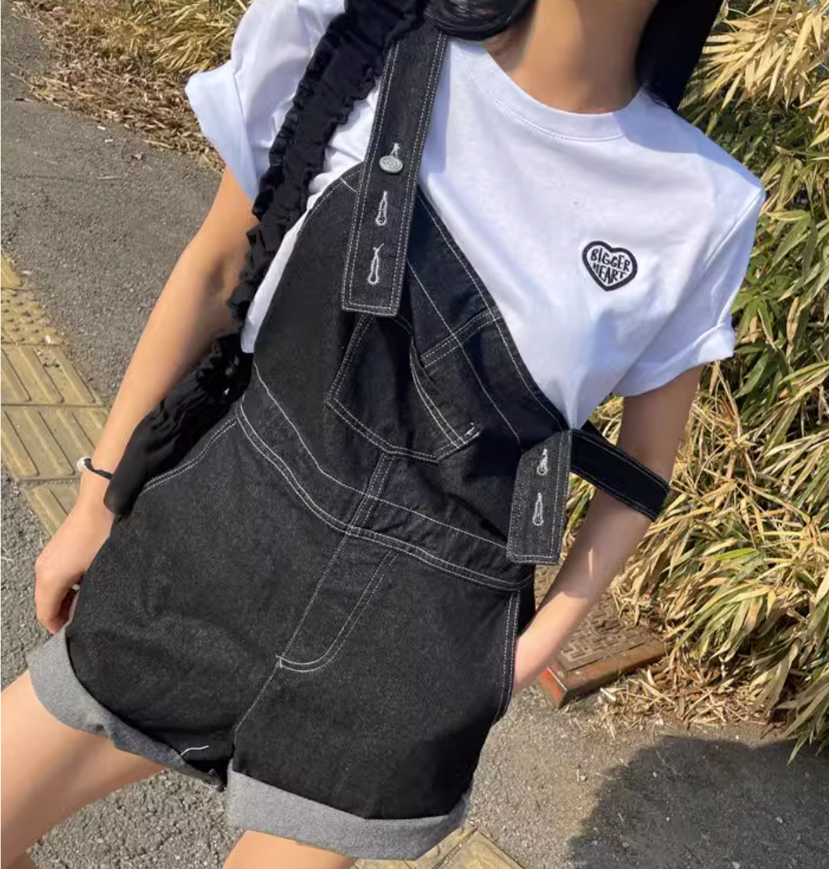 지금 새로운 미니멀리즘 클래식 멜빵 반바지