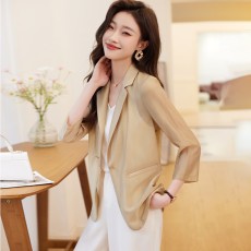 批发天丝轻薄<b class='q'>西装外套</b>女夏季2026年新款绿色七分袖休闲防晒上衣小西服