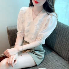 批发珍珠白蕾丝拼接上衣女2026夏季新轻薄气质高级感短袖小衫
