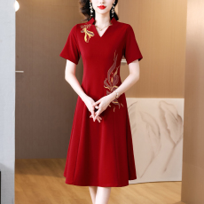 批发2025春季新款喜婆婆婚宴装夏季高端洋气品牌丈母娘婚礼服旗袍妈妈