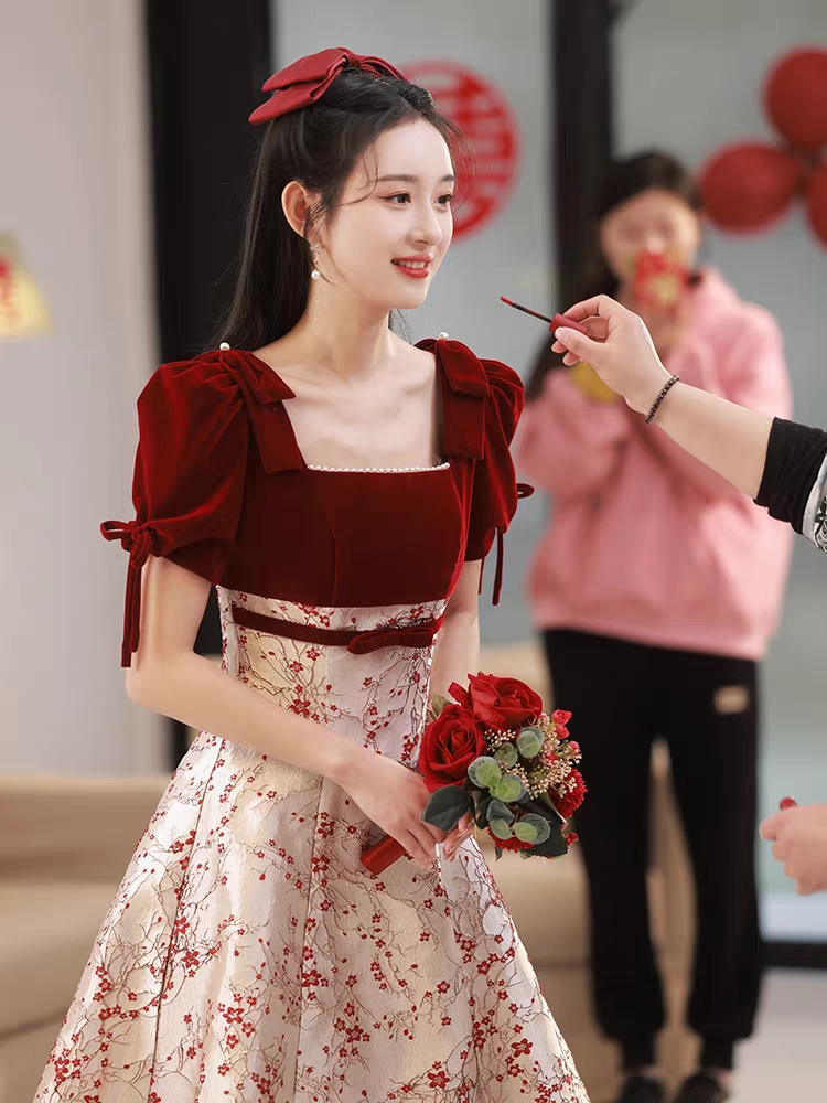 빨간색 토스트 서비스 2026 새로운 신부 참여 예복 보통 웨어러블 뒷문 서비스 작은 키 드레스 여름