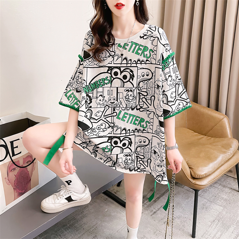 Actual shot of 2024 summer Korean style loose round neck cartoon embroidery mid-length large size short-sleeved T-shirt for women