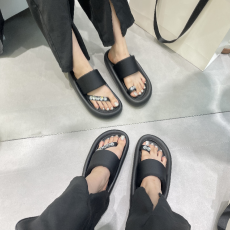 批发水钻夹趾松糕厚底凉鞋女2023年新款显白增高休闲百搭凉拖鞋女外穿