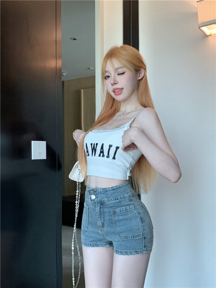 Real shot!  High-waist slim jeans summer new hot girl tight hip-hugging A-line shorts