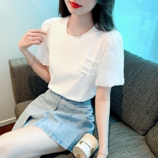 批发2026夏季新款韩版圆领宽松纯色小众设计感泡泡短袖衬衫甜美小衫女