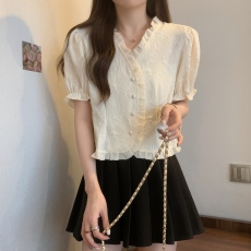 批发<b class='q'>实拍</b>夏季短袖胖MM设计感<b class='q'>大码</b><b class='q'>女装</b>V领重工提花短款衬衫