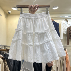 批发东大门夏新款设计感镂空蕾丝拼接木耳边高腰A字半身裙