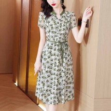 实拍法式雪纺碎花连衣裙女2023夏季新款高端妈妈显瘦洋气减龄裙子