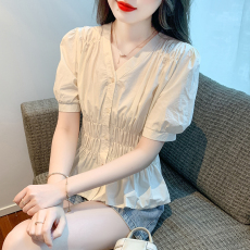 批发实拍夏季新款短袖V领单排扣收腰显瘦设计感衬衫女