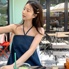 批发现 萌妹纸挂脖迷你牛仔连衣裙