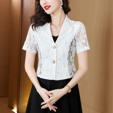 批发蕾丝开衫<b class='q'>小西装</b>短装实拍实价绣花领小开衫