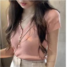 批发粉色冰丝针织短袖t恤女<b class='q'>夏</b>季2026新款体恤显瘦短款正肩甜辣小上衣