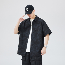 批发实拍夏季潮牌宽松大码休闲短袖<b class='q'>日系</b><b class='q'>复古</b>简约高级感痞帅衬衫男