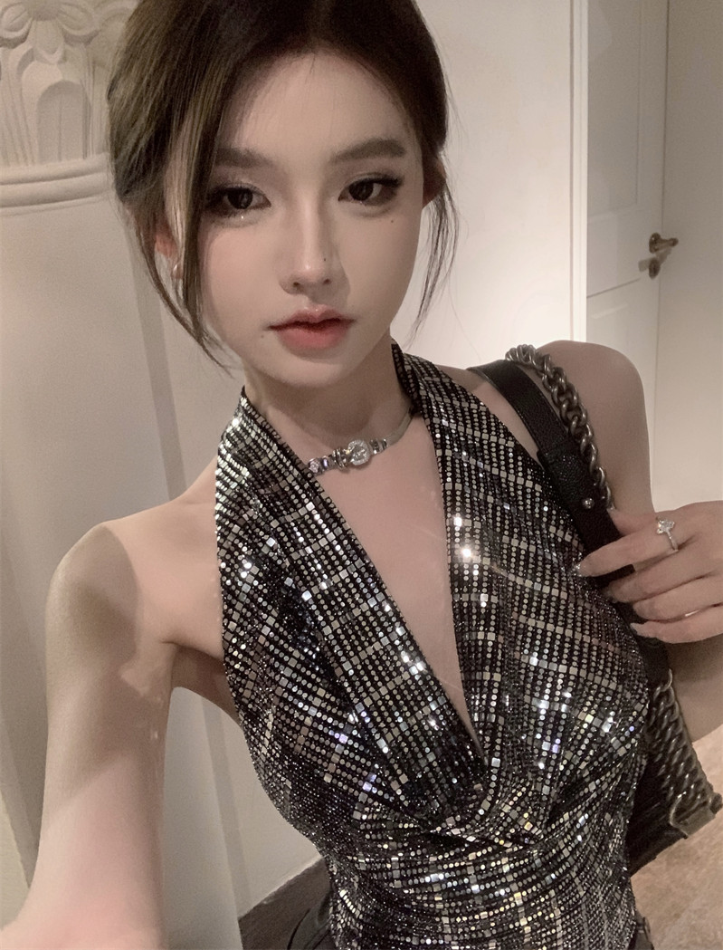 Real shot real price pure desire hot girl bright diamond design sense of thin hanging neck camisole top female