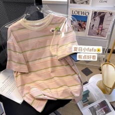 批发条纹抖音质量短袖t恤女夏2026韩版刺绣圆领<b class='q'>上衣</b><b class='q'>大码</b><b class='q'>女装</b>200斤