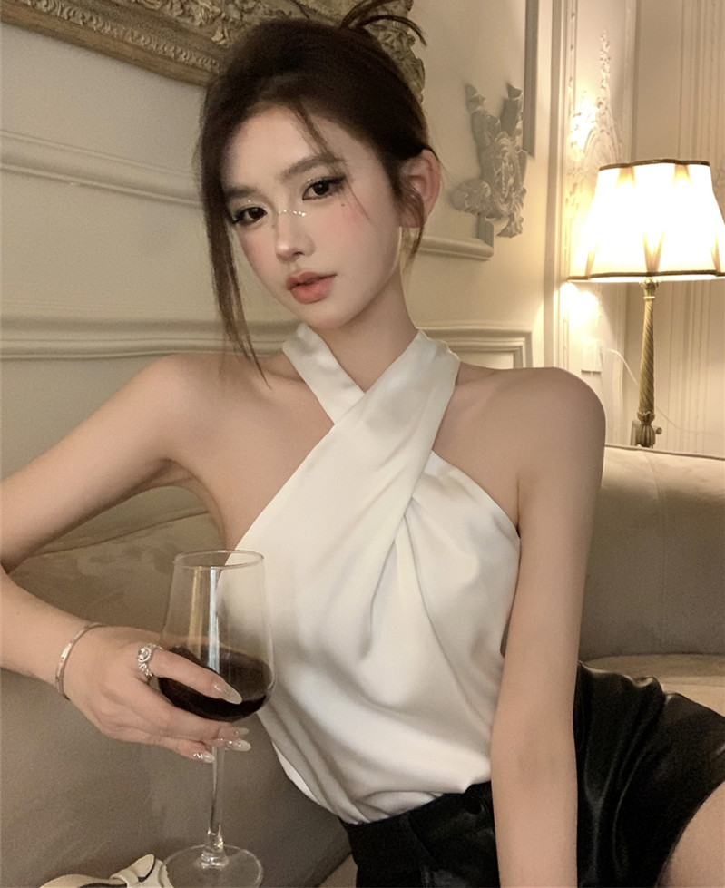Real shot real price design sense niche cross hanging neck style outerwear temperament vest small suspender top women
