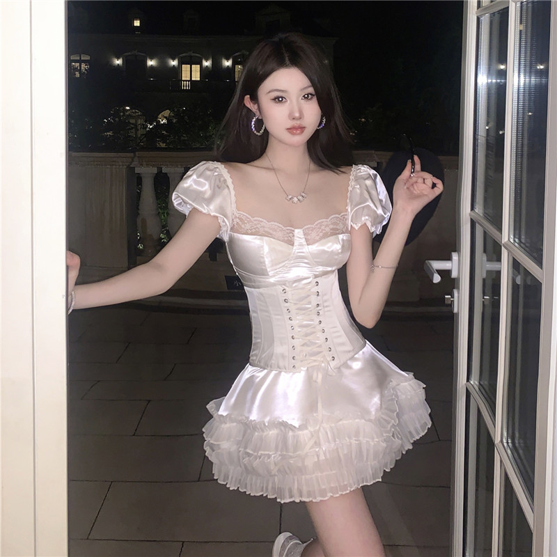 Real price real price French square collar fungus edge skirt waist waist princess dress + thin waist fish bone girdle