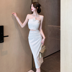 批发实拍挂脖吊带白色两件套名媛风宴会晚<b class='q'>礼服</b>长裙女2026夏季时尚套装