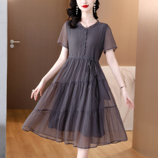 批发高端精致连衣裙女夏季新款气质优雅荷叶边蛋糕裙<b class='q'>黑色</b>裙子