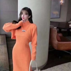 批发韩版气质短款罩衫背心针织连衣裙<b class='q'>两件套</b>女春秋修身显瘦毛衣