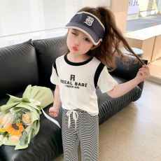 批发女童夏装2023<b class='q'>新款</b>女孩时髦洋气夏季条纹套装儿童装插肩短袖两件套