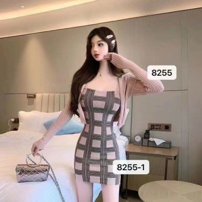 秋季防晒长袖短款针织开衫+性感吊带格子包臀短连衣裙套装