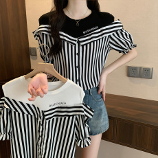 批发胖MM假两件拼接条纹衬衫女2023夏新款宽松显瘦时尚设计感露肩上衣