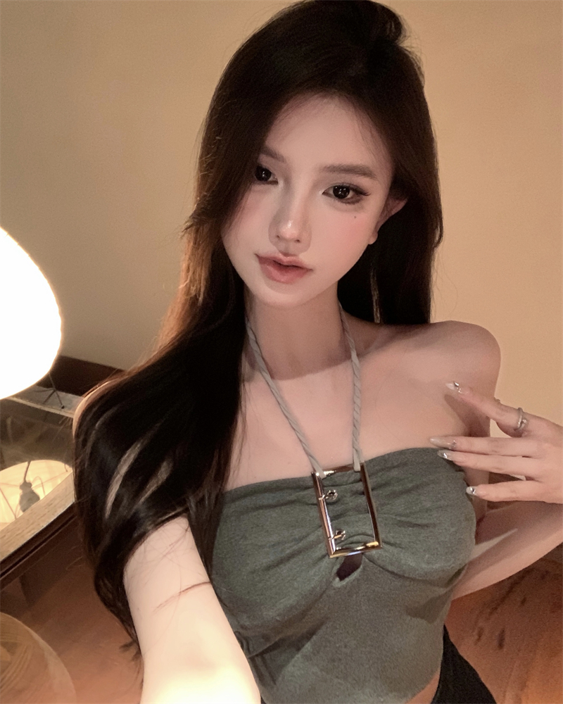 Real price design sense hanging neck vest pure desire style slim top