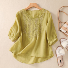 批发<b class='q'>实拍</b>复古刺绣高端棉麻上衣女夏V领拼接欧根纱<b class='q'>T</b><b class='q'>恤</b><b class='q'>衬衣</b>中国风<b class='q'>衬衣</b>